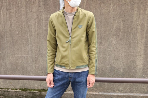 THOMPSONに新色グリーンが追加