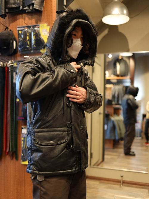 機能性とデザイン性に優れた定番ウインターレザーJKT