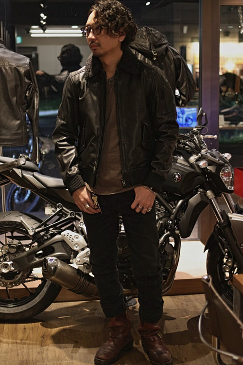 フライトジャケットコーデ