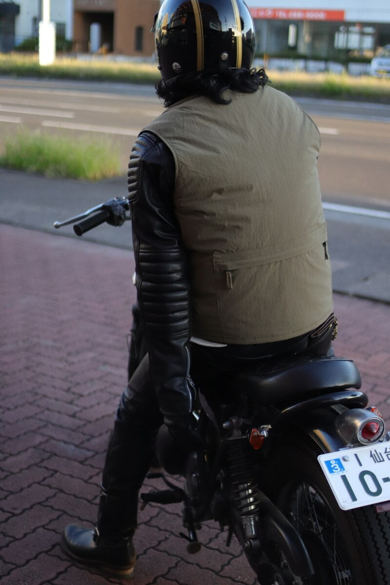 LAYER VEST