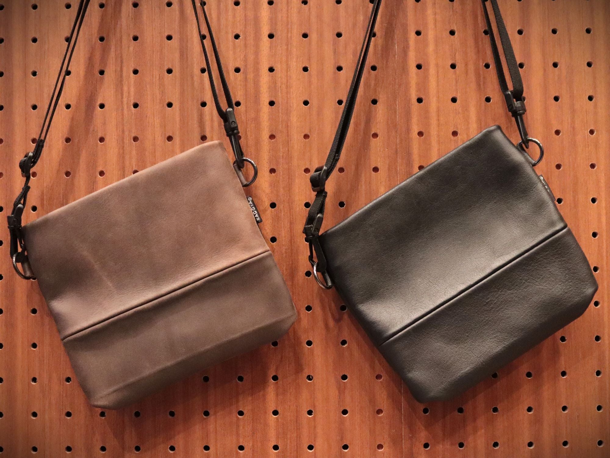 直営店限定アイテム【LEATHER MINI SHOULDE】