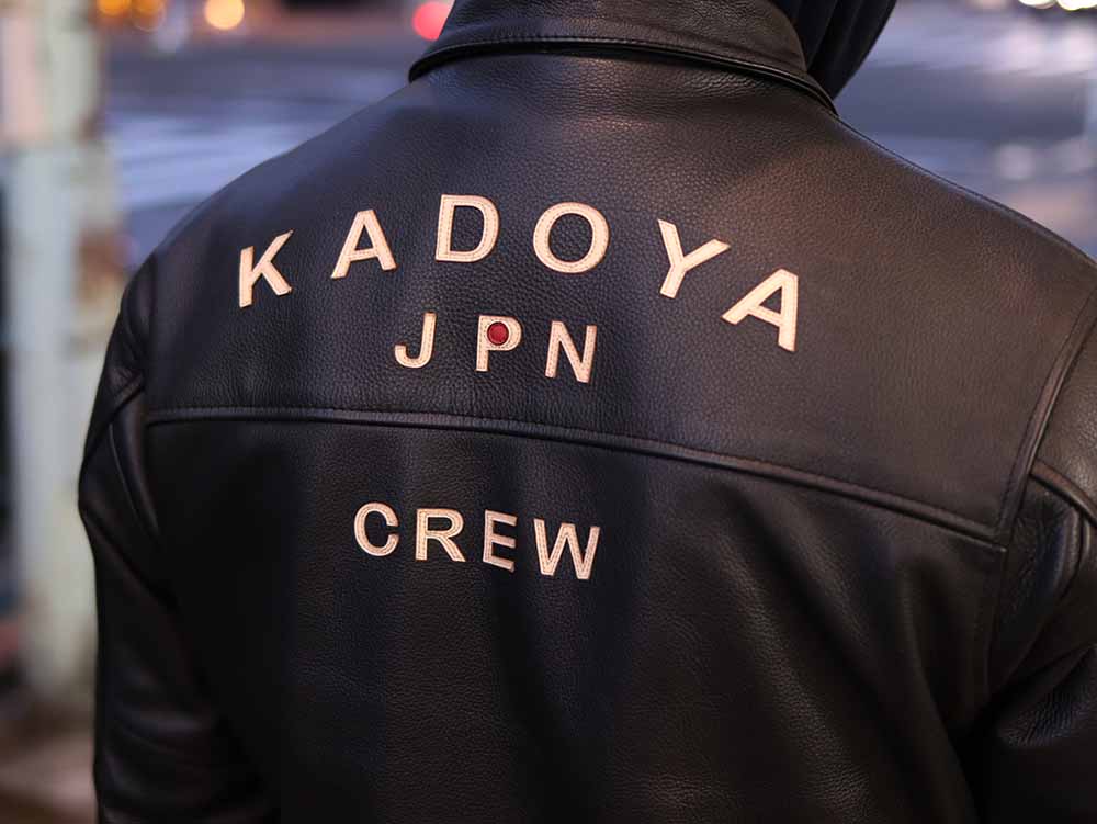 カドヤの制服?革ジャンですよ。