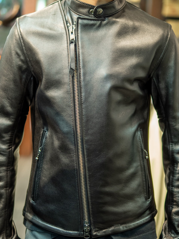 タイトなセミダブルライダース