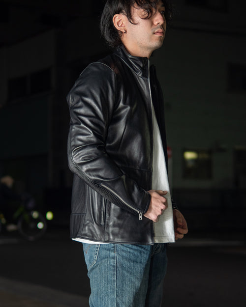 「街着ができるバイクウエア」から「バイクに乗れるカジュアルウエア」へ