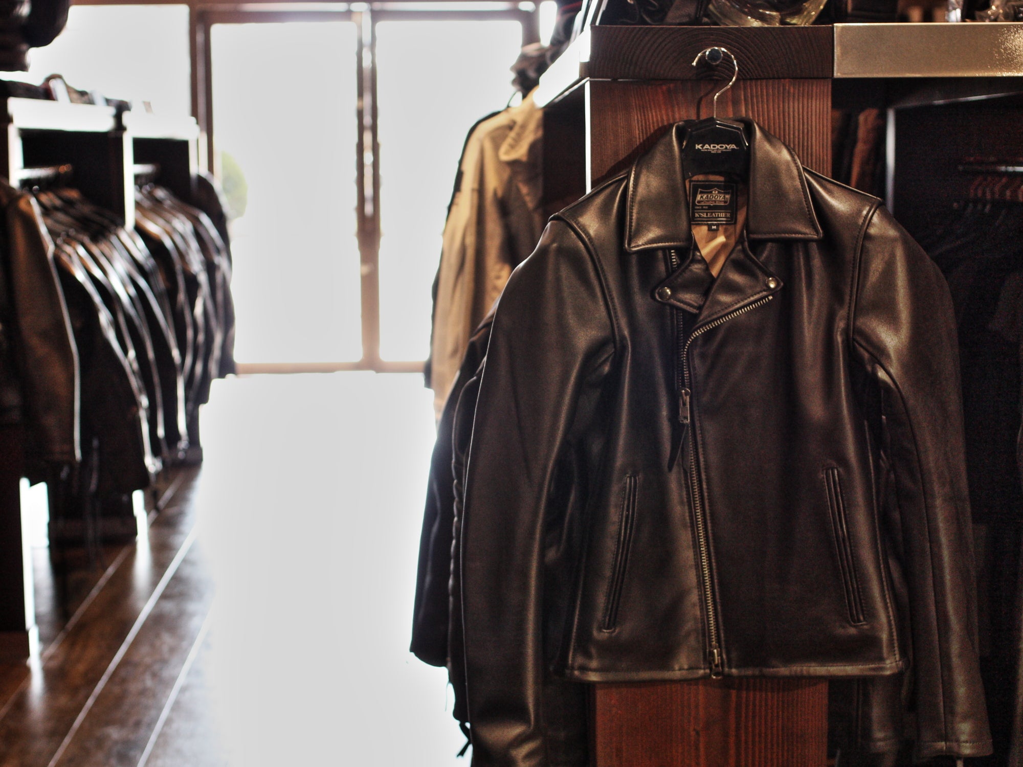K'S LEATHERタイトラインモデル再入荷!