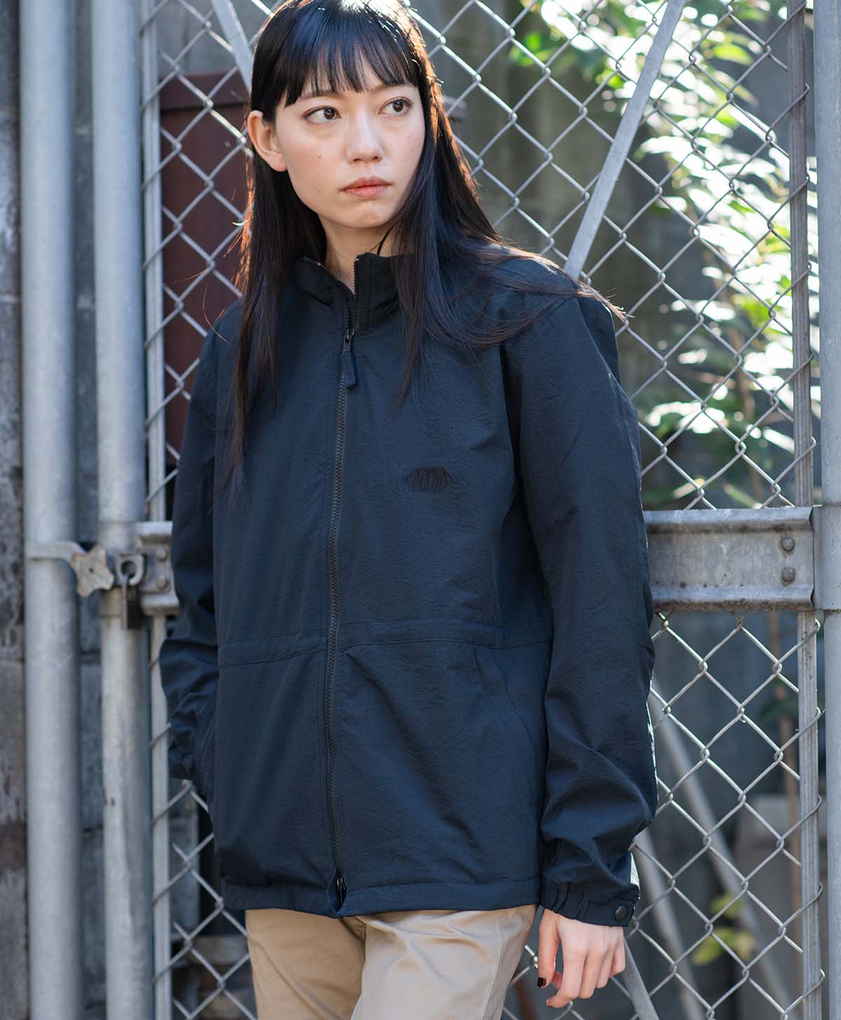H172 B79 W62 サイズL Tシャツ着用