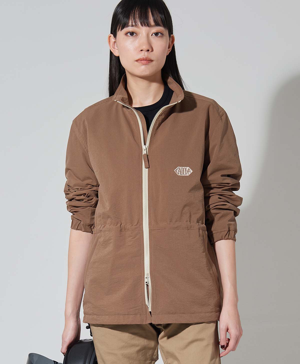 H172 B79 W62 サイズL Tシャツ着用
