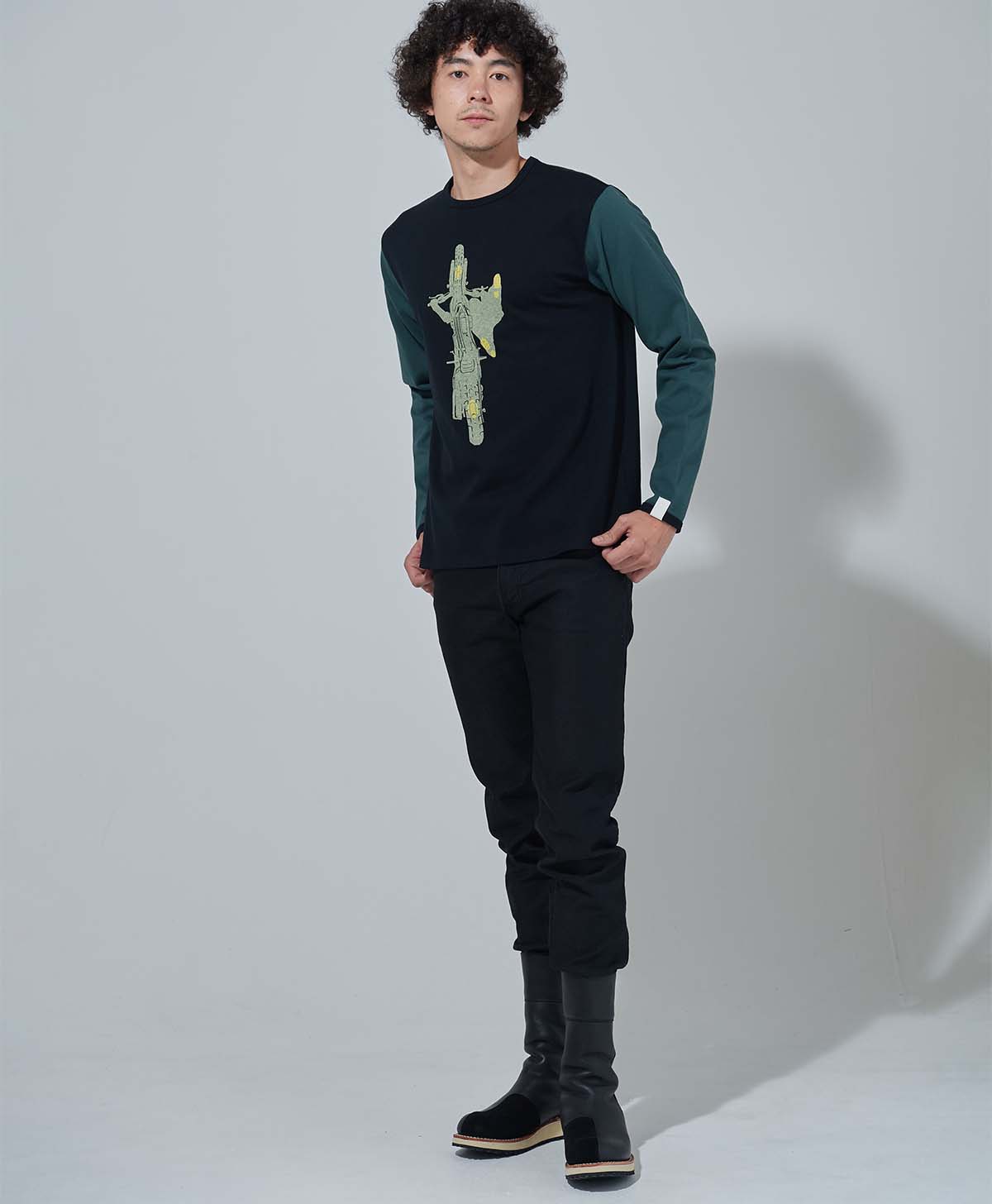 जमीन/lt/black/khaki पकड़ो