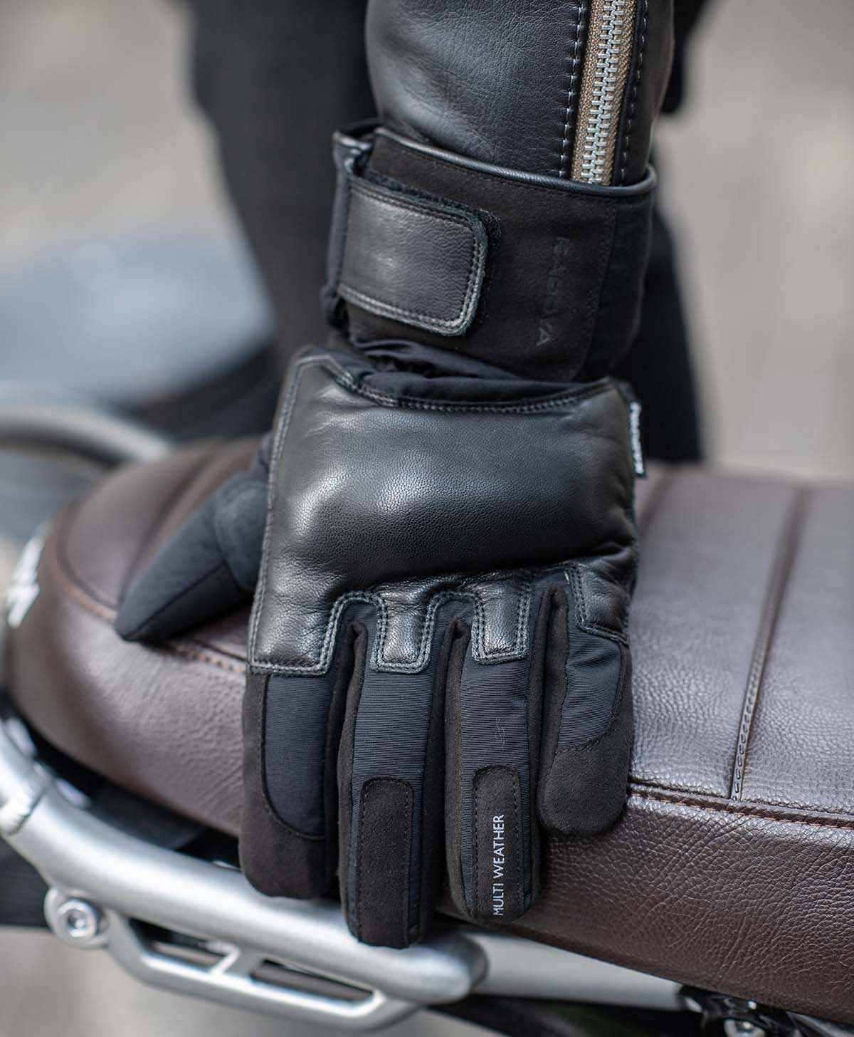 RUBICON-WP GLOVE / BLACK