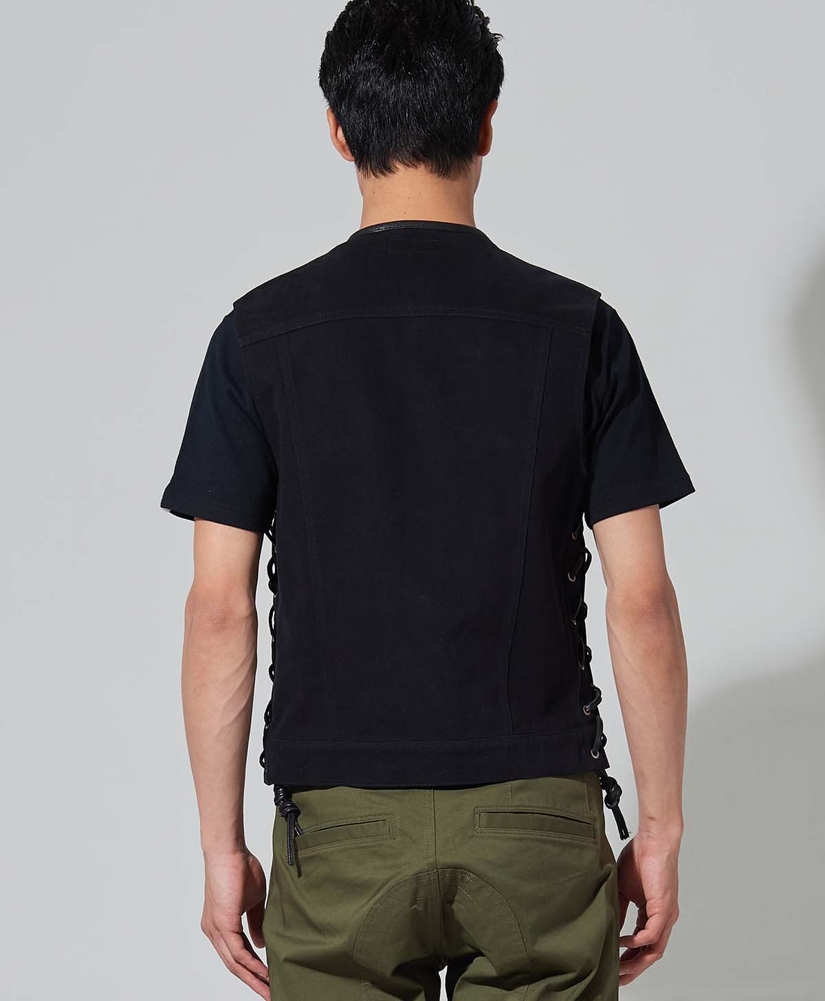 H186 B93 W72 サイズL Tシャツ着用