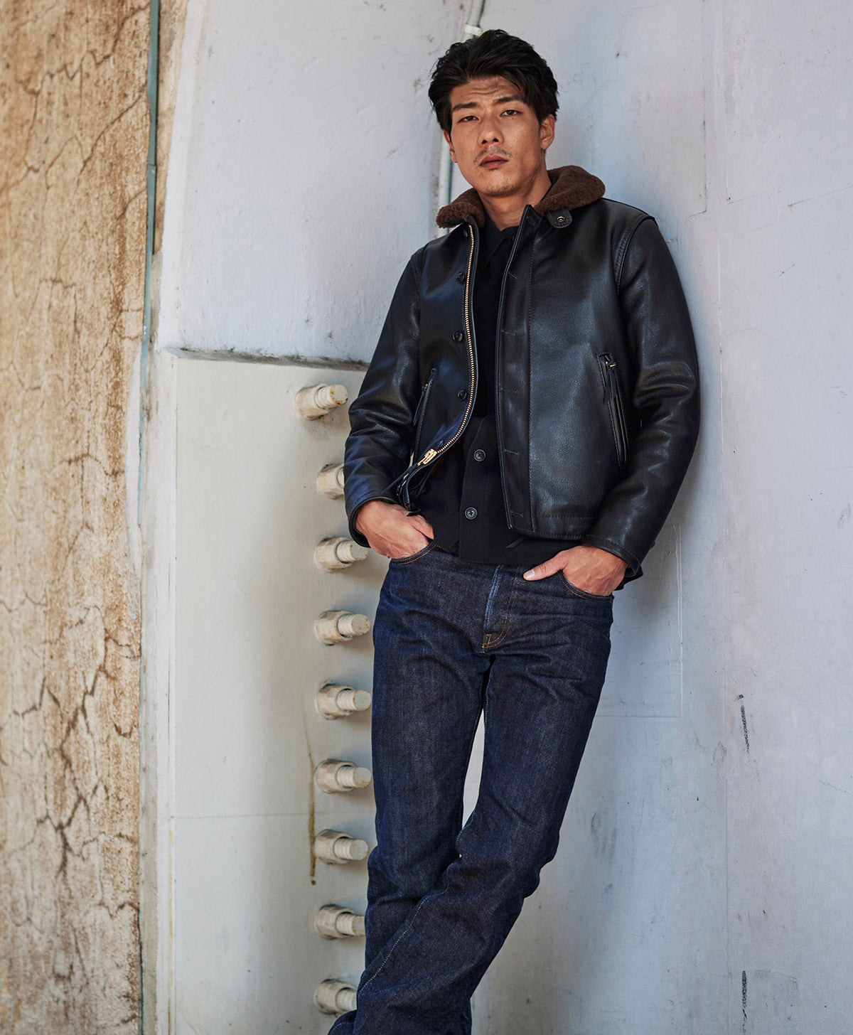 H185 B93 W72 サイズL 着用