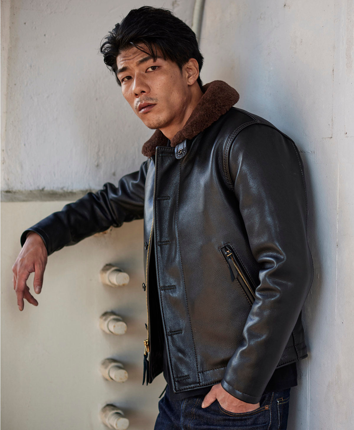 H185 B93 W72 サイズL 着用