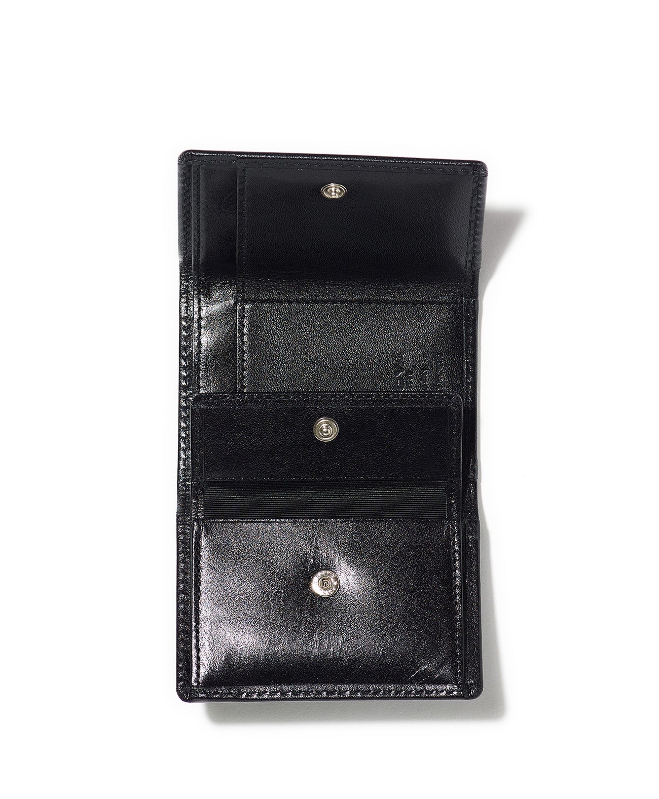 COMPACT WALLET