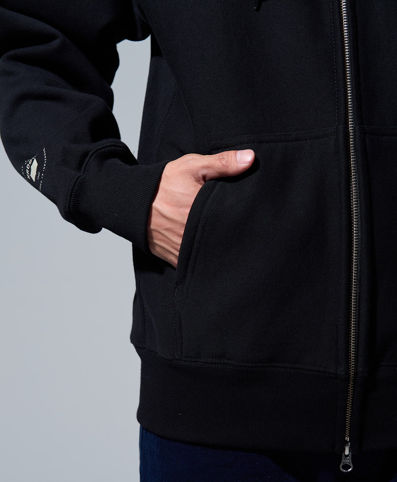 XC SWEAT PARKA / ブラック
