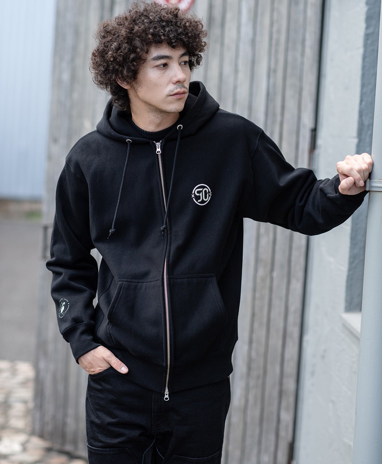 XC SWEAT PARKA / ブラック