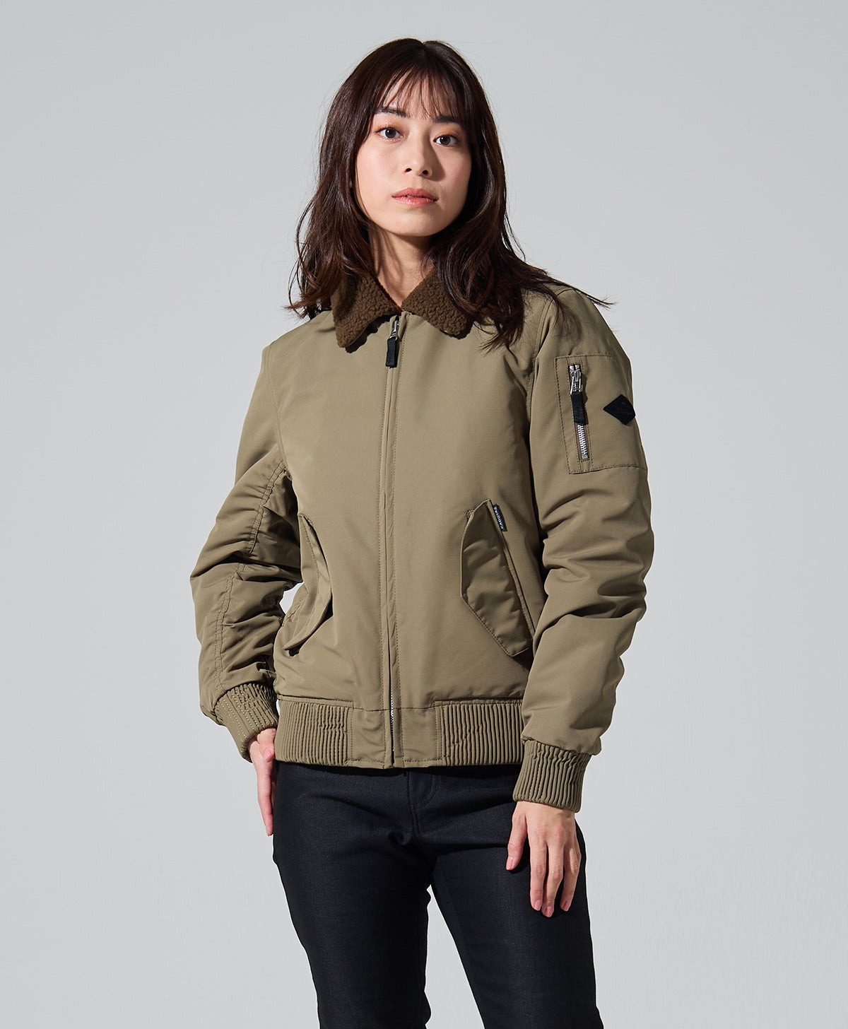 H167 B79 W59 H86 サイズWM Tシャツ着用