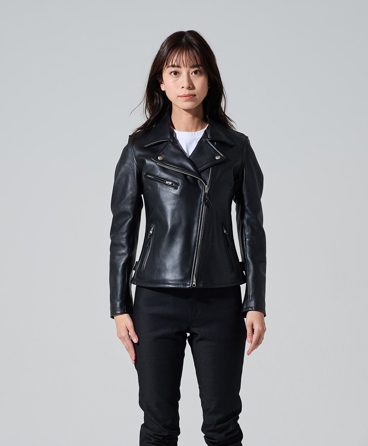 H167 B79 W59 H86 サイズWM Tシャツ着用