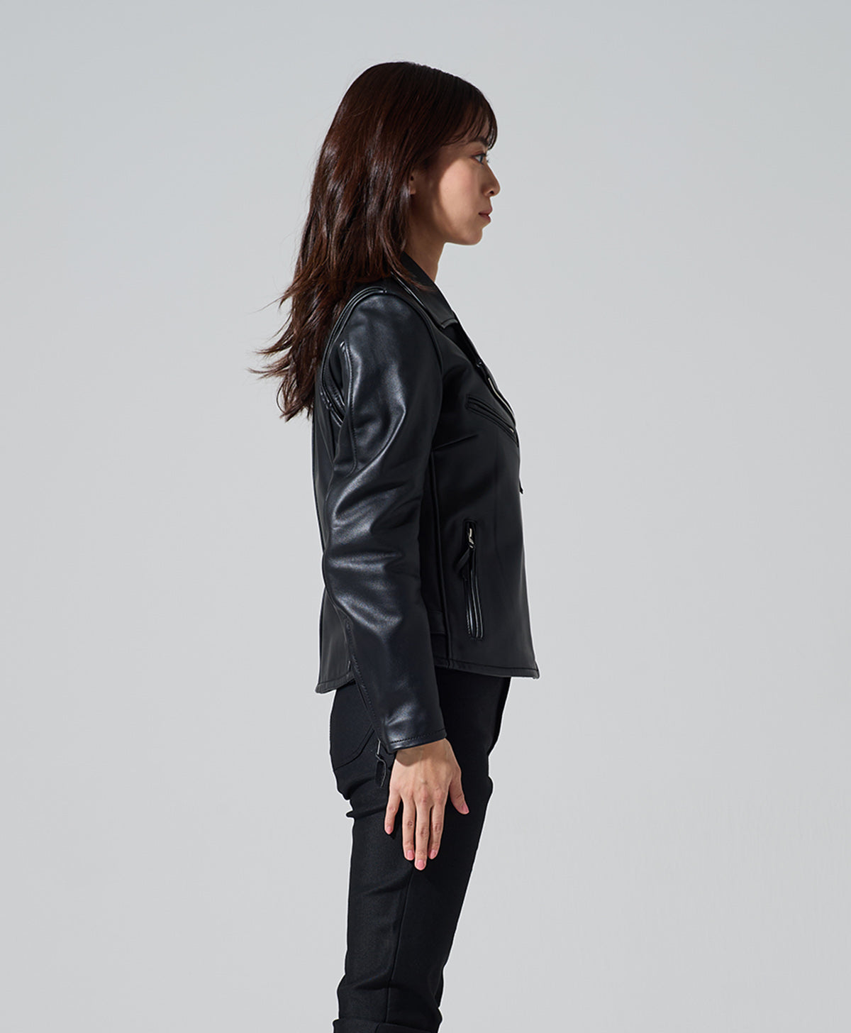 H167 B79 W59 H86 サイズWM Tシャツ着用