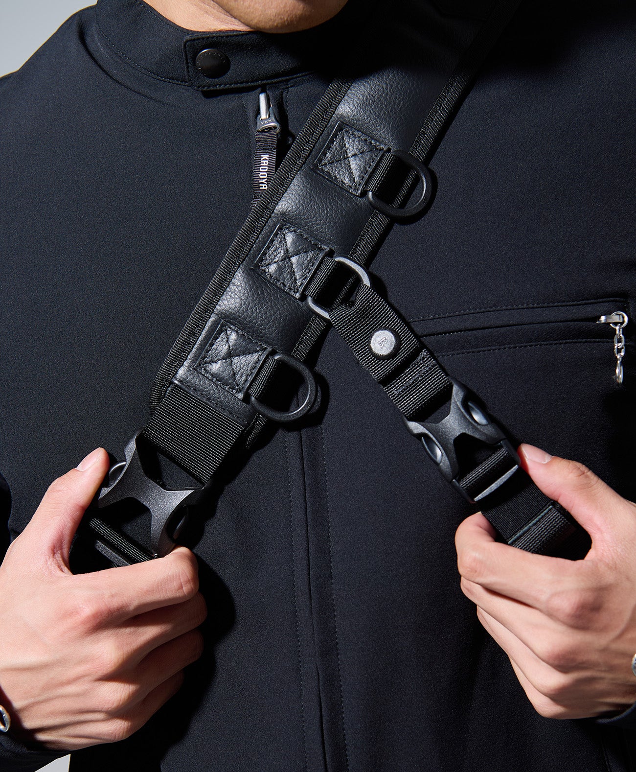 RIDERS SLING BAG