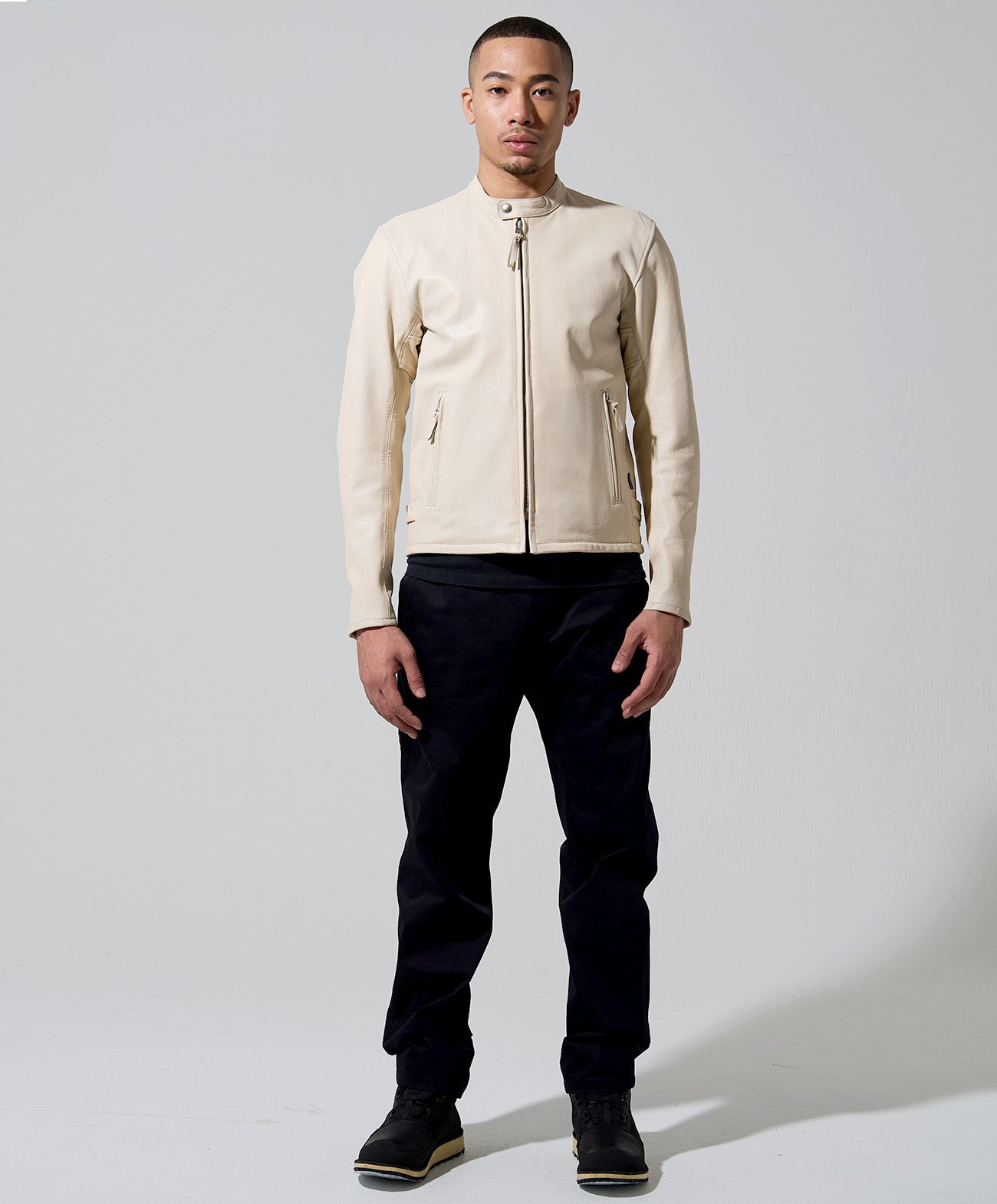 H178 B84 W72 サイズL 着用