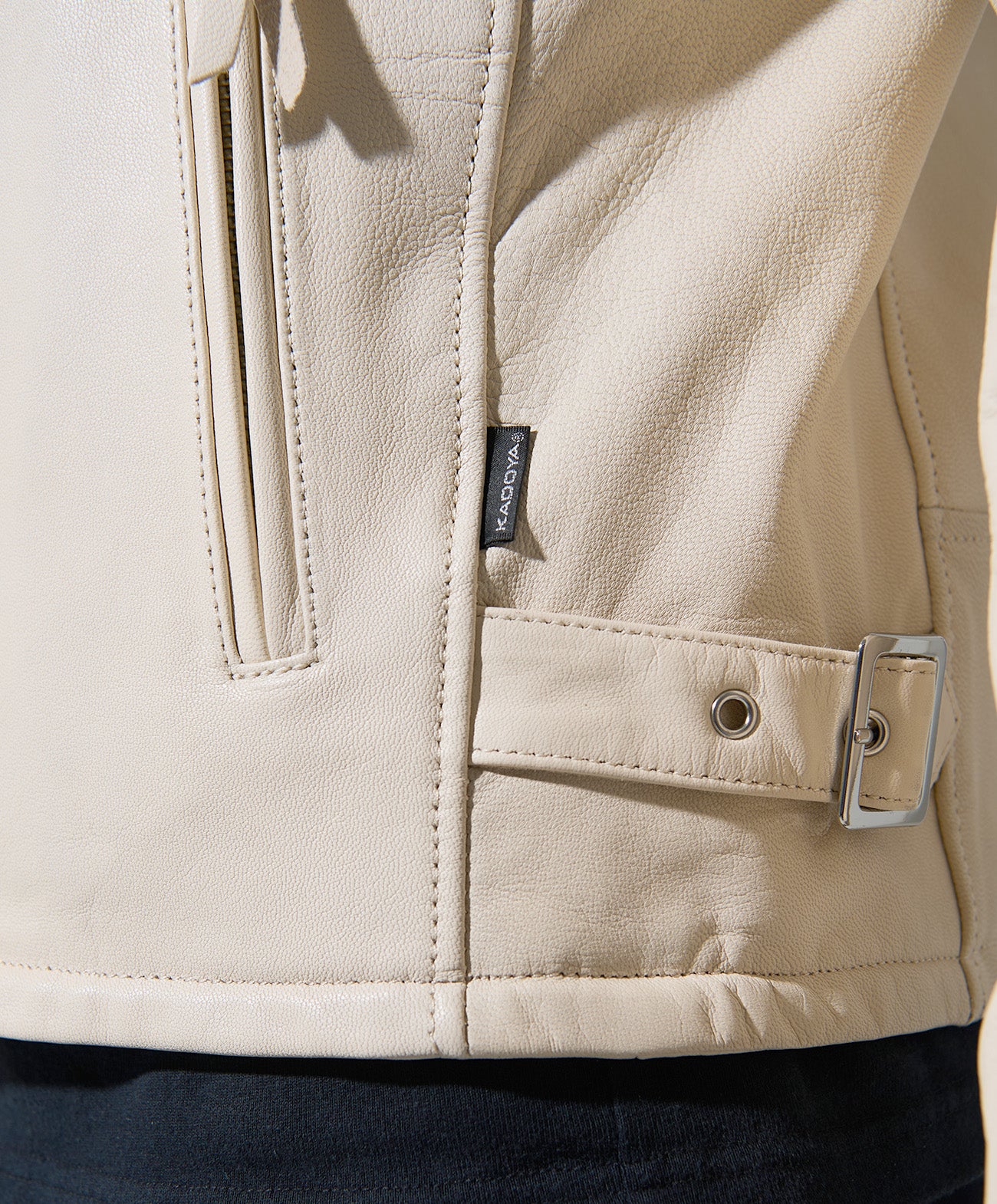 H178 B84 W72 サイズL 着用