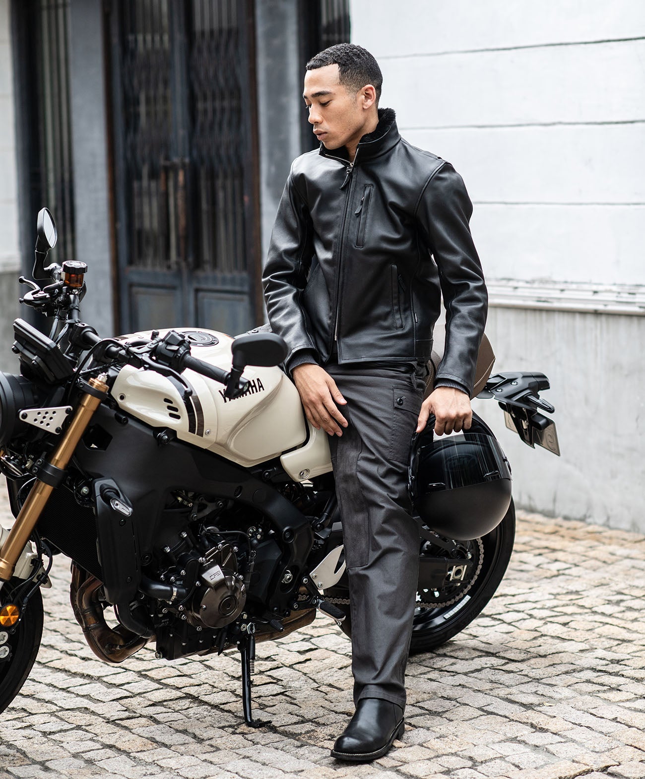 H178 B84 W72 サイズL 着用