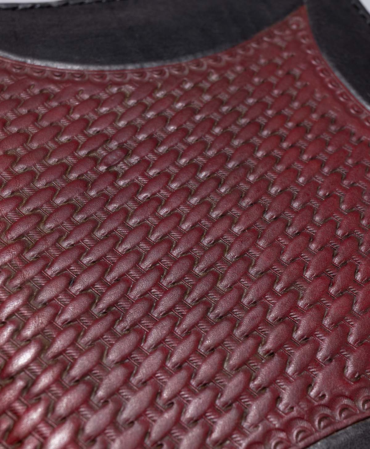IRON HEART NOTE COVER /BLACK /RED