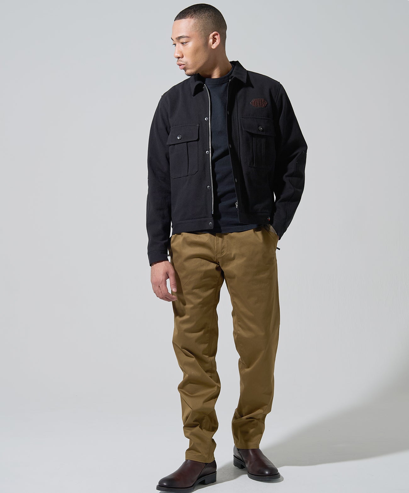 H178 B84 W72 サイズL 着用