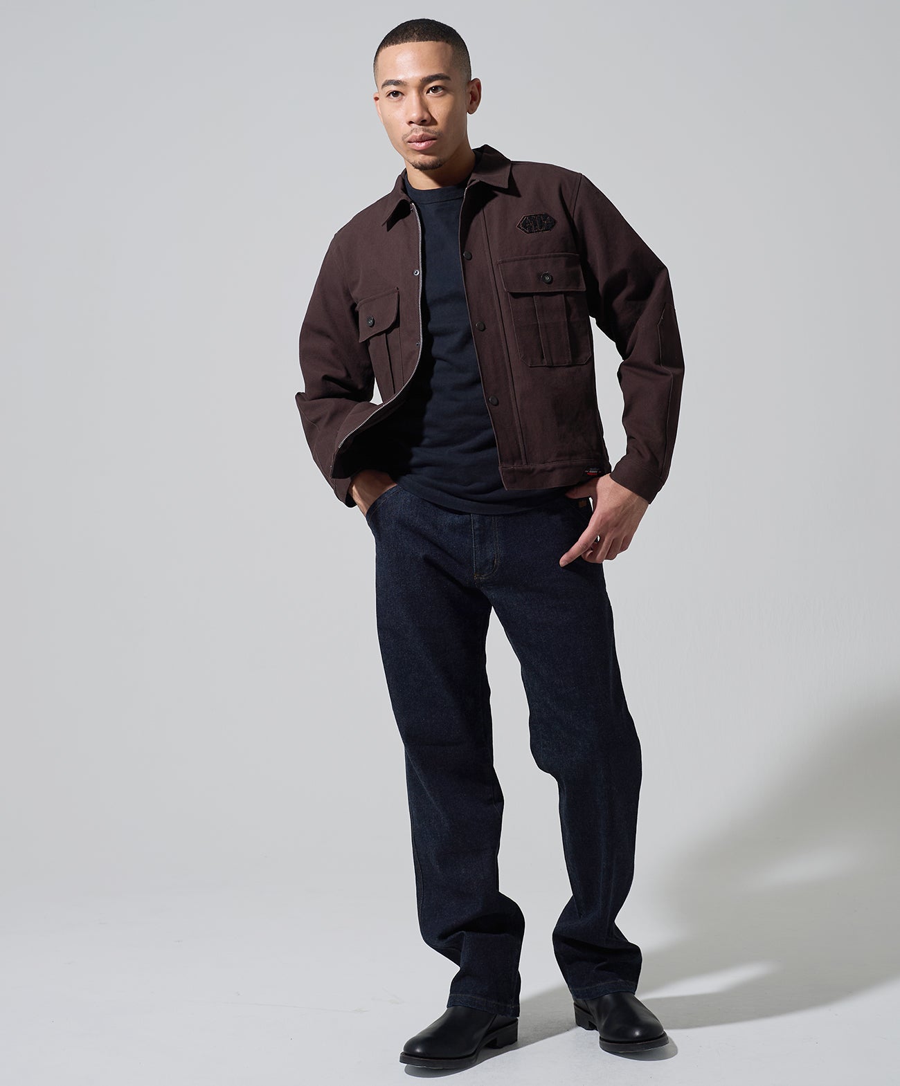 H178 B84 W72 サイズL 着用