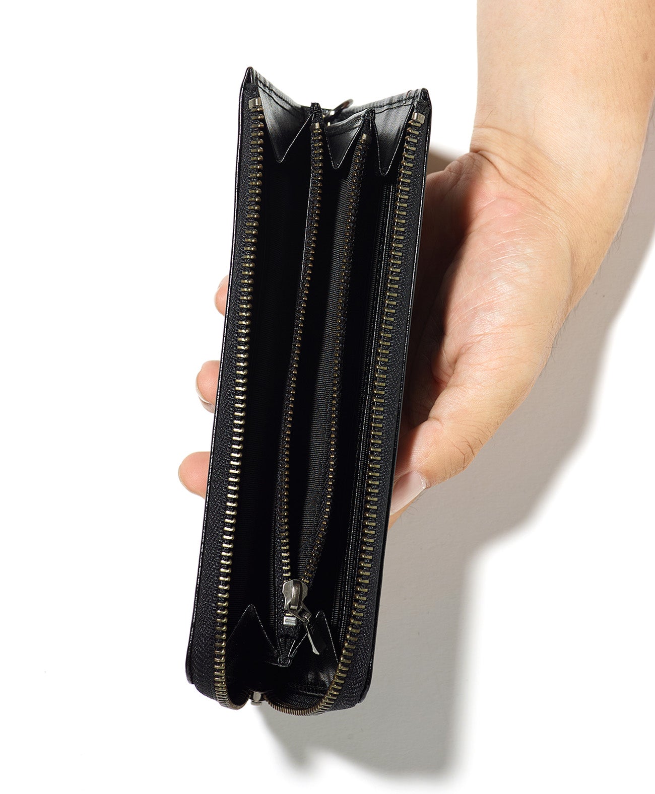 LEATHER L ZIP WALLET / ブラック