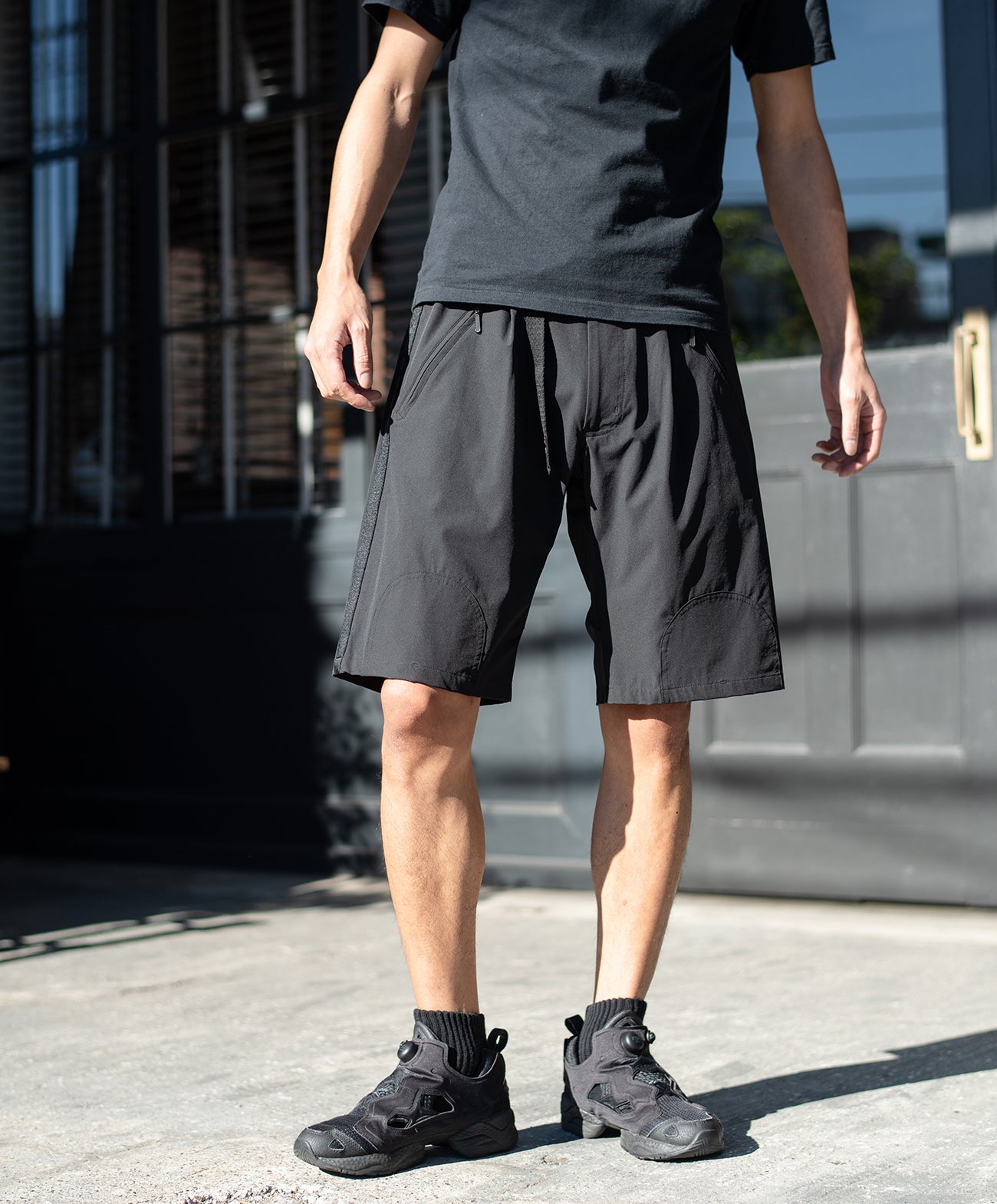 H185 B93 W72 サイズL 着用