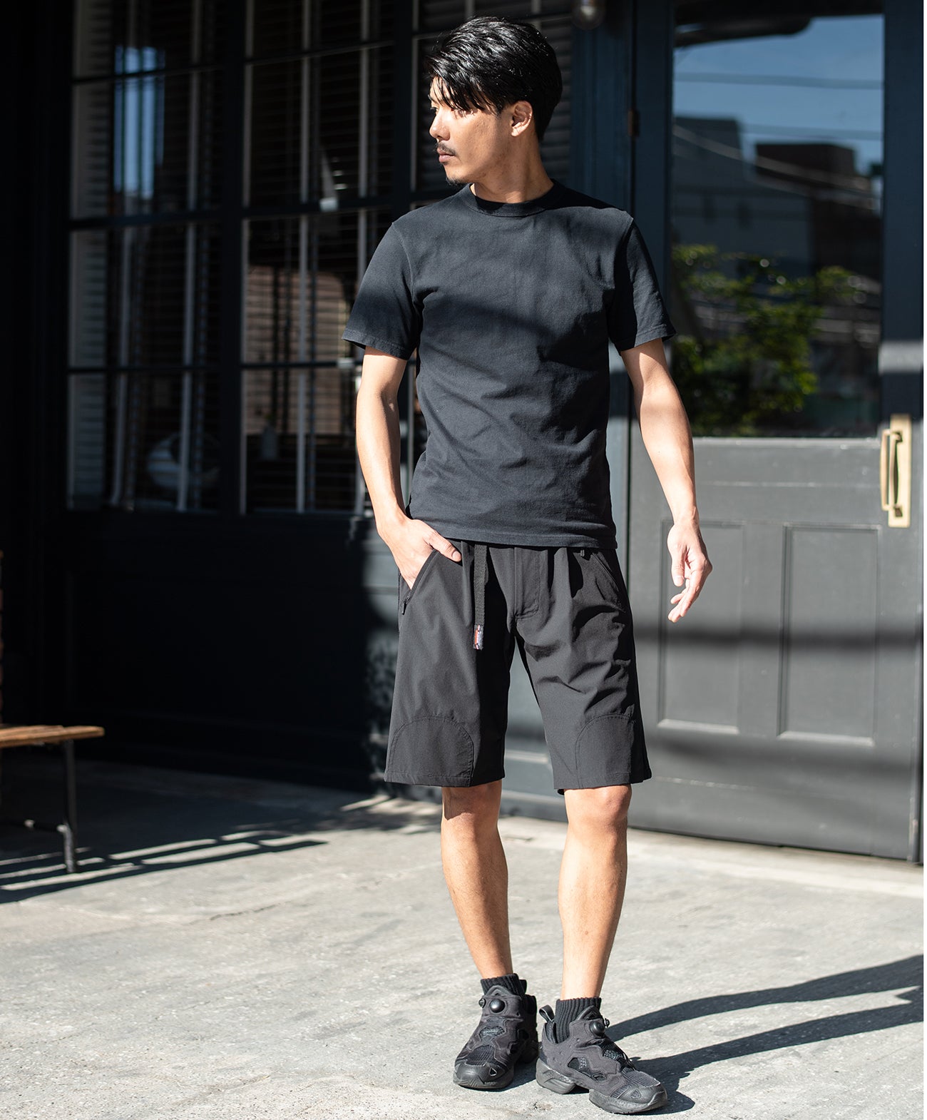 H185 B93 W72 サイズL 着用