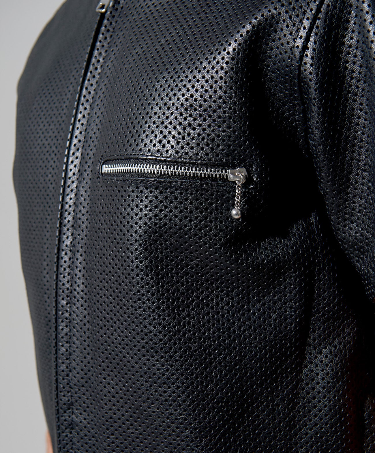 PL-LEATHER TEE / ブラック