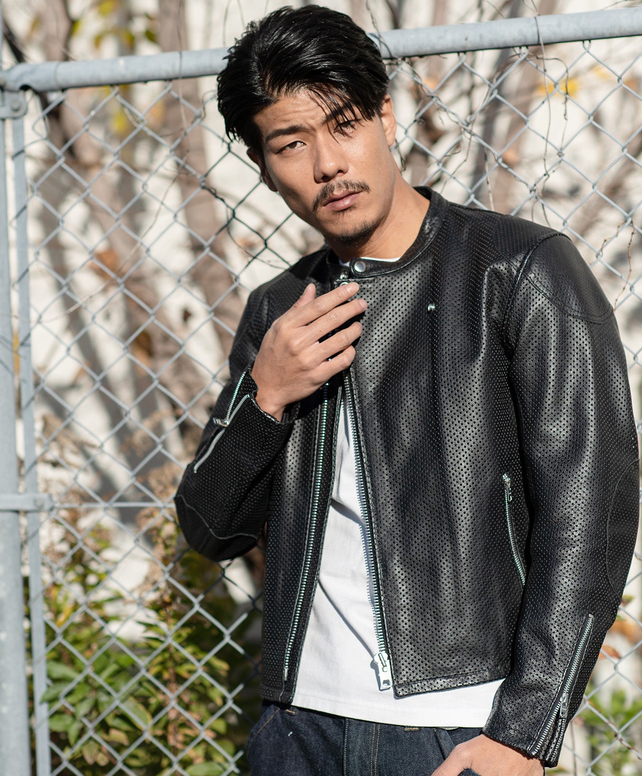 H185 B93 W72 サイズL 着用