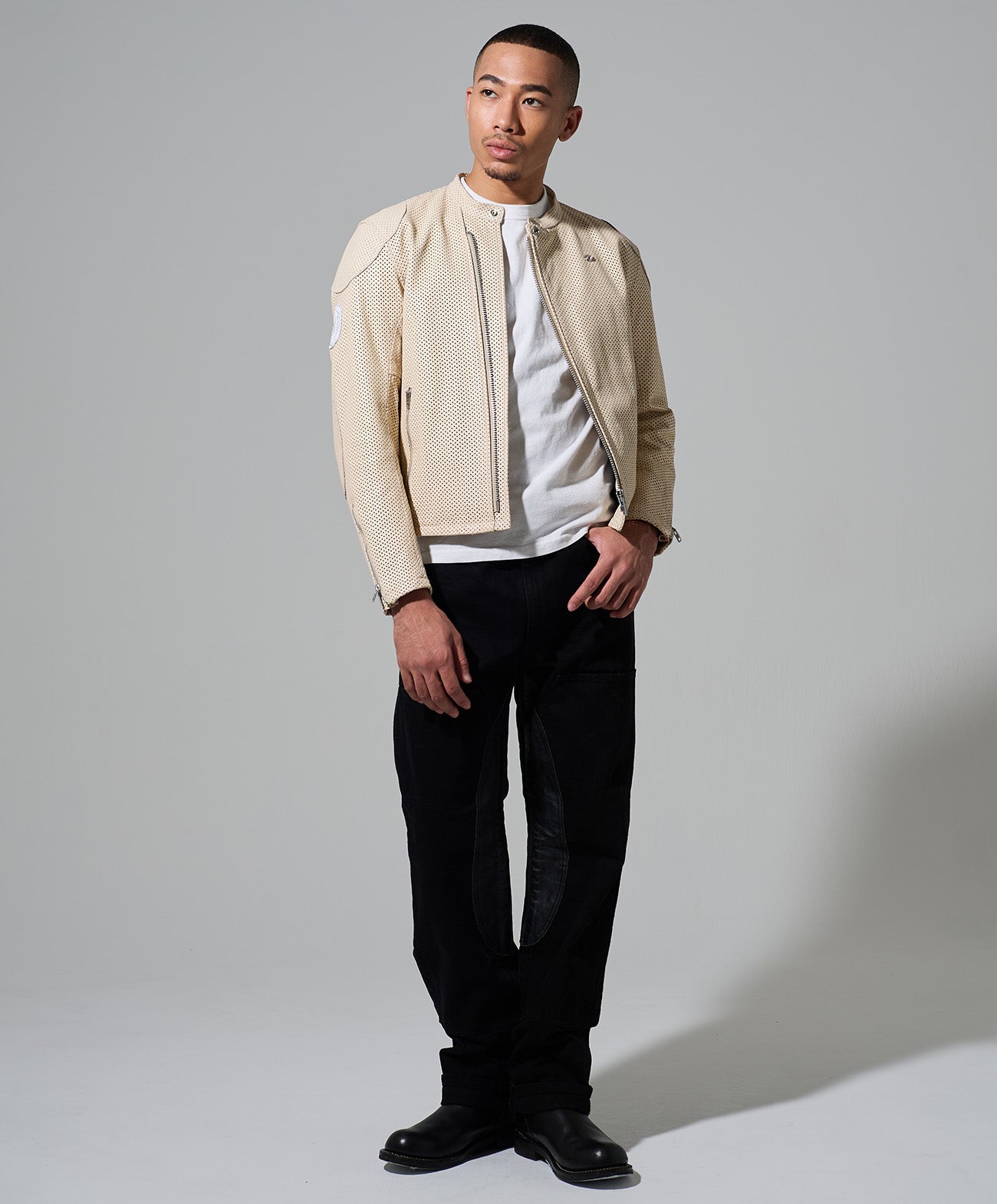 H178 B84 W72 サイズL 着用