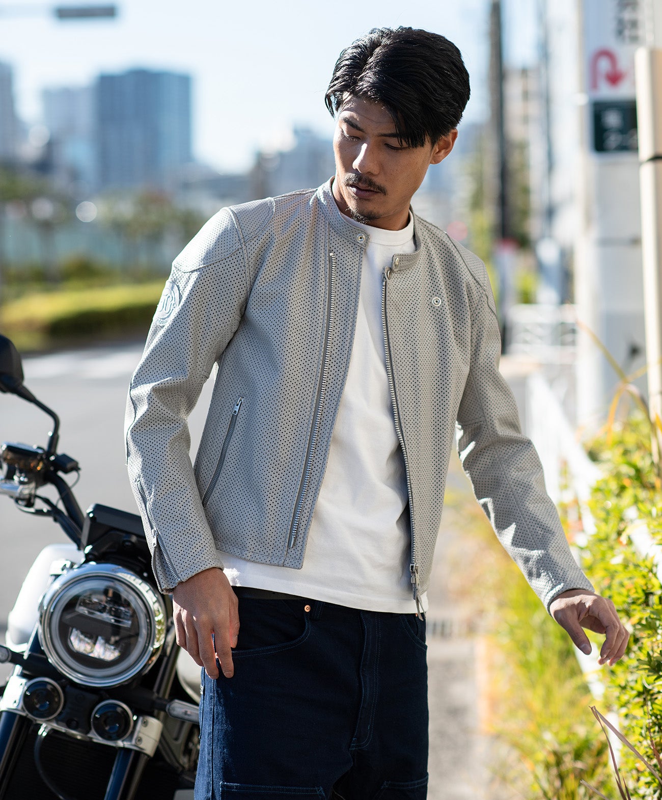 H185 B93 W72 サイズL 着用