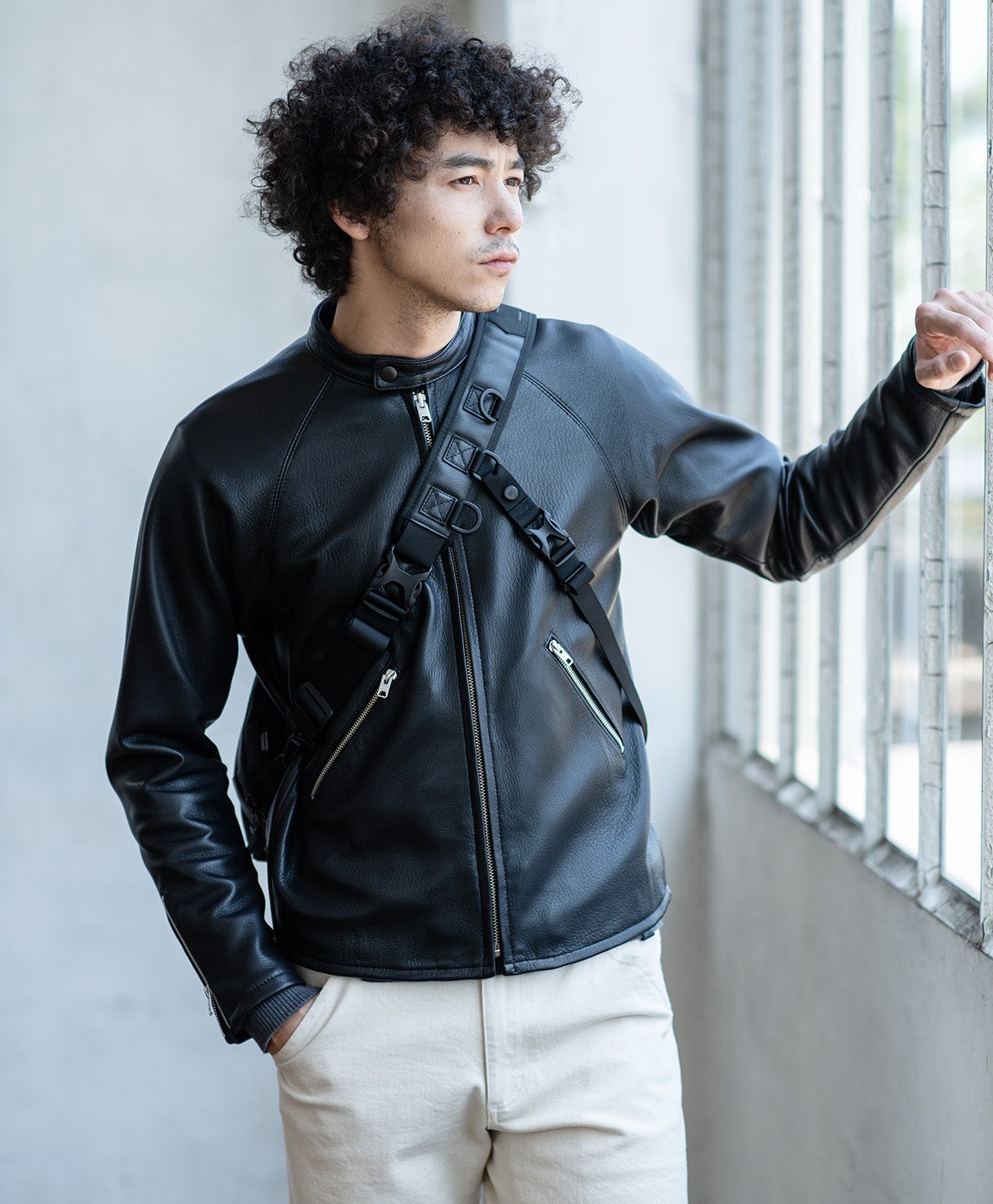 RIDERS SLING BAG