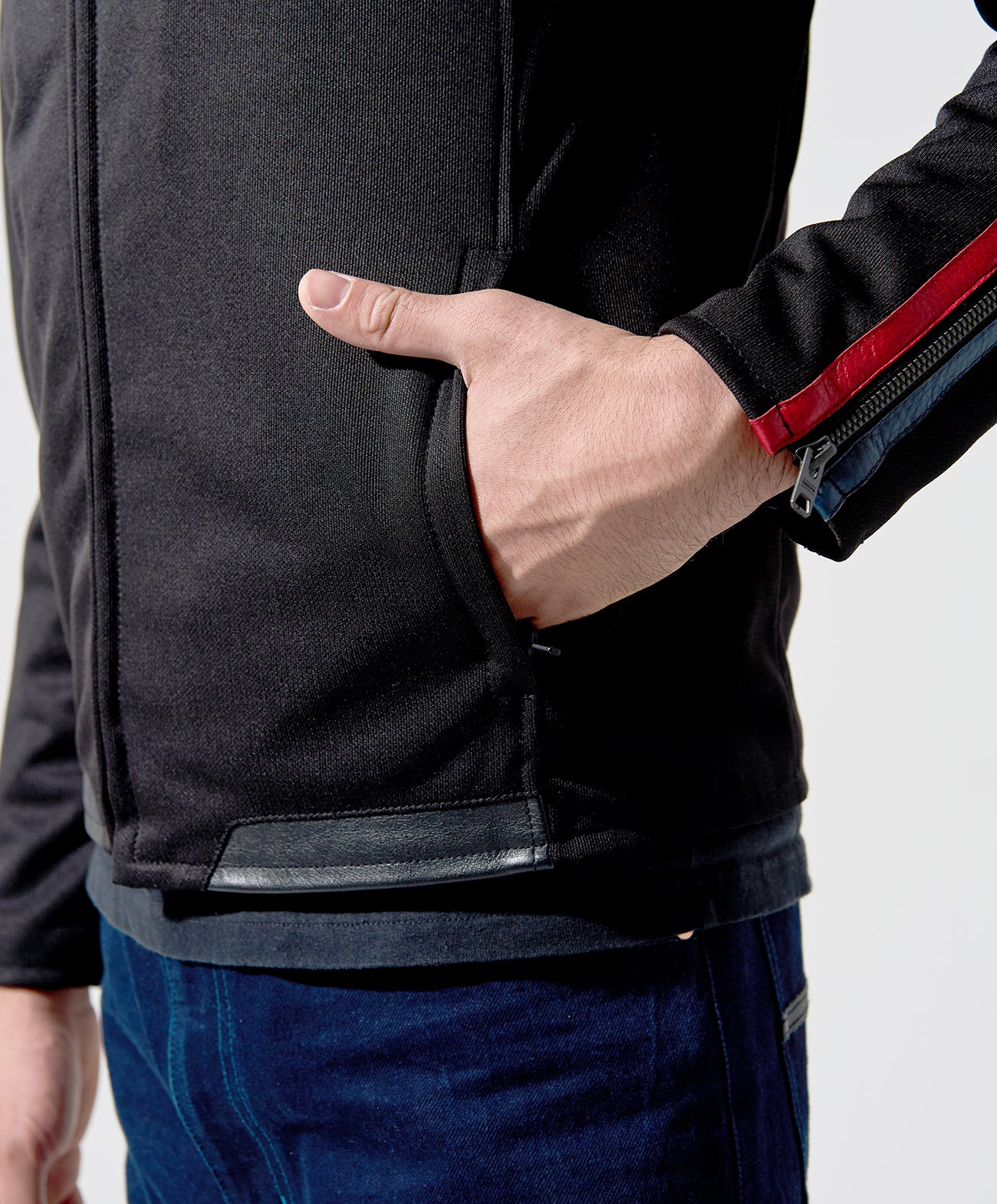 THOMPSON-XC / ブラック