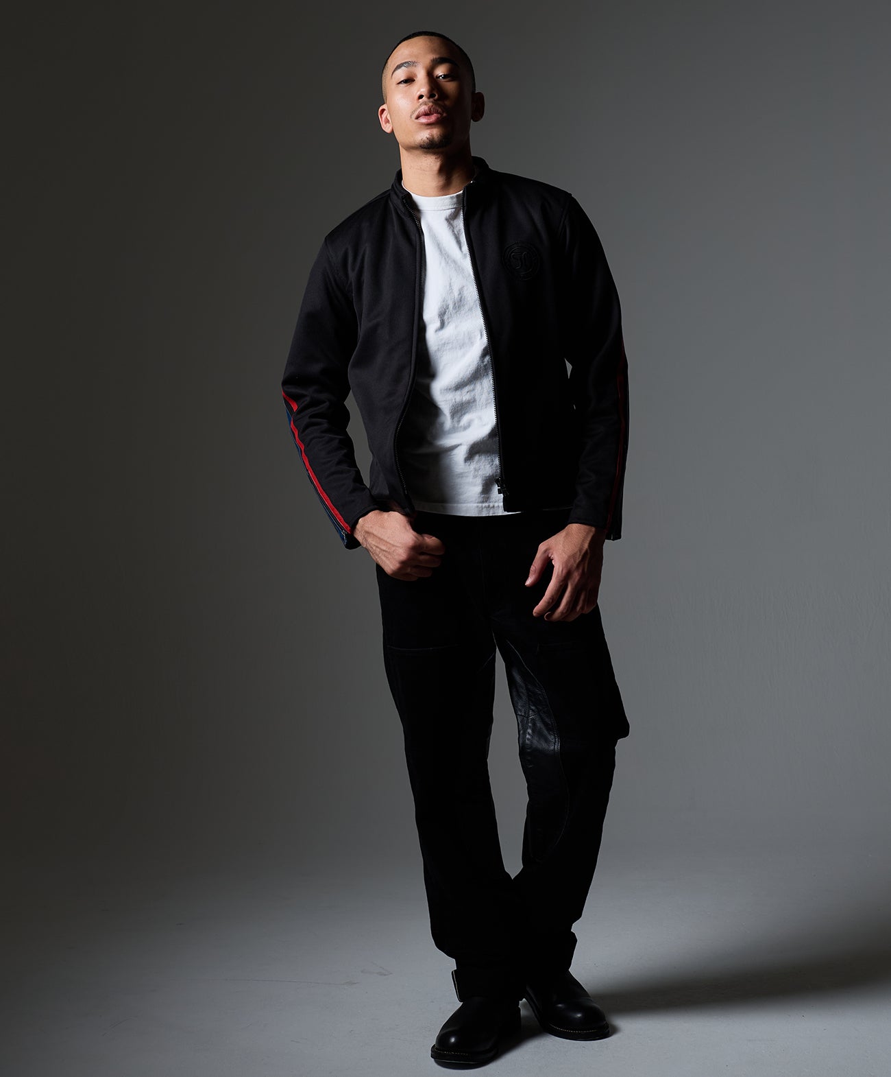 H178 B84 W72 サイズL 着用