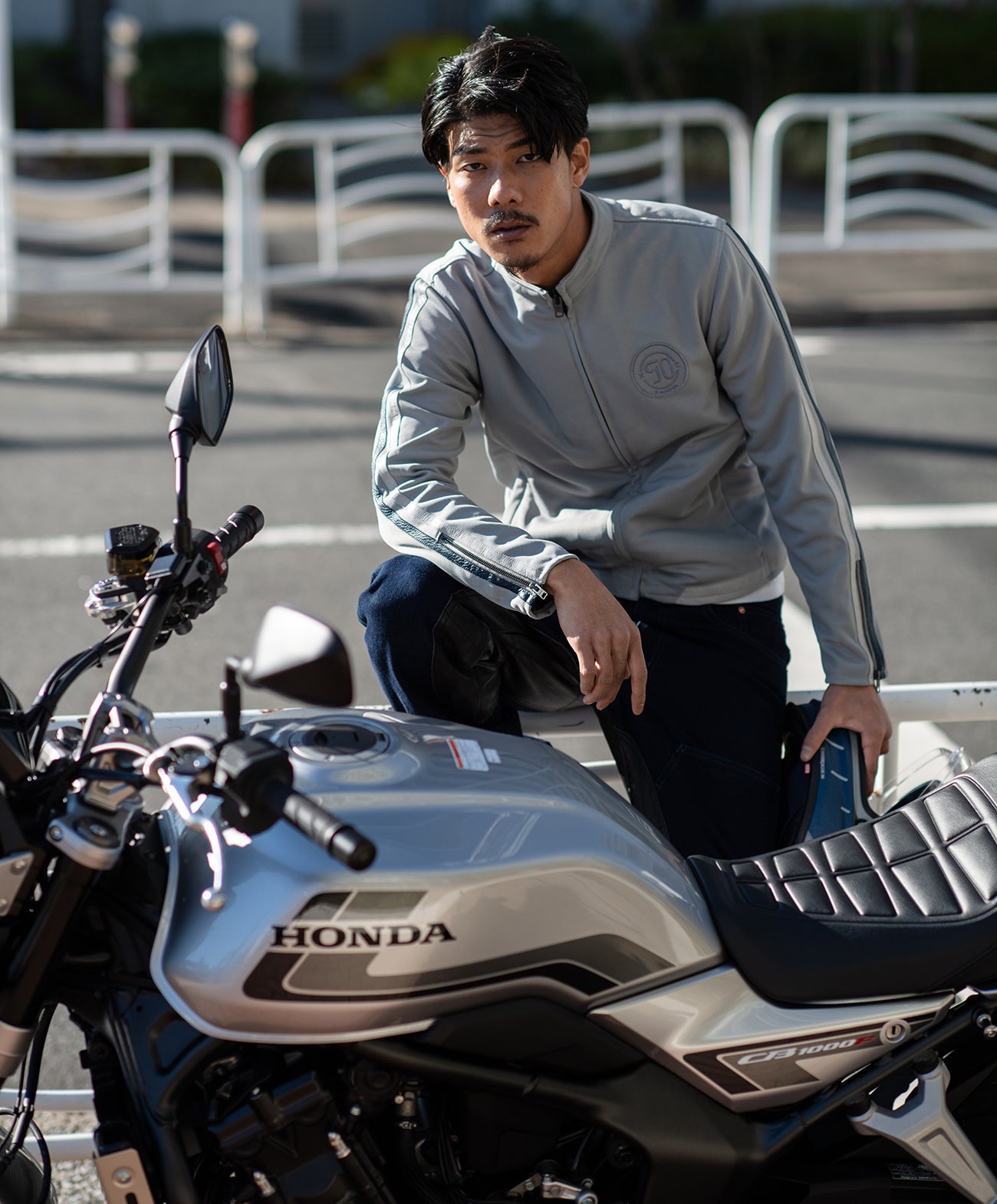 H185 B93 W72 サイズL 着用