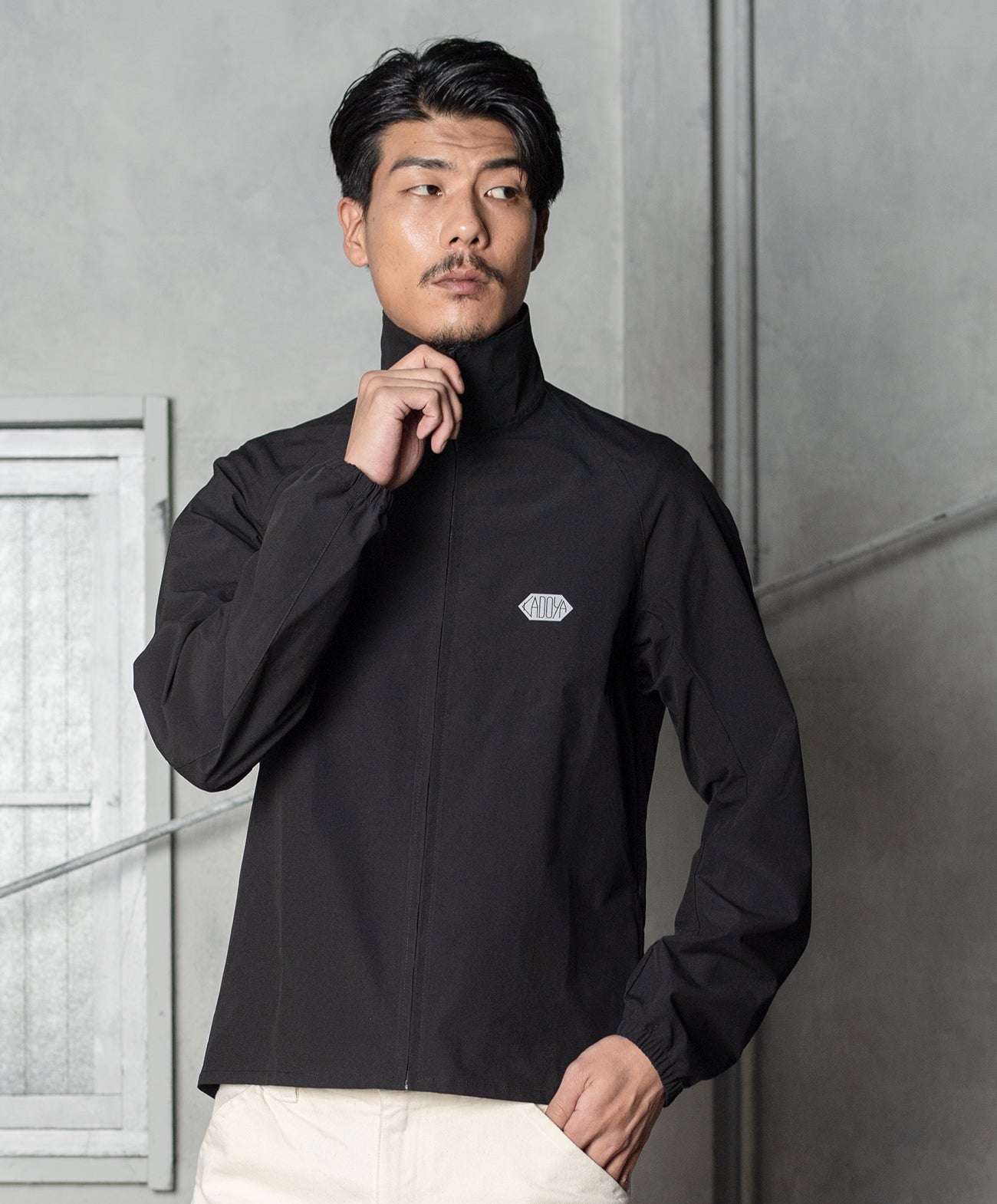 H185 B93 W72 サイズL 着用