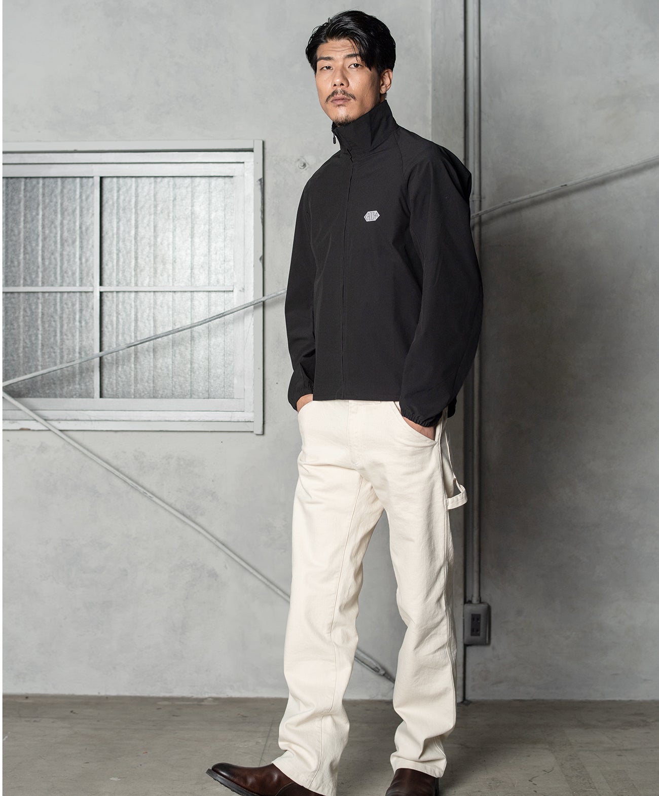 H185 B93 W72 サイズL 着用