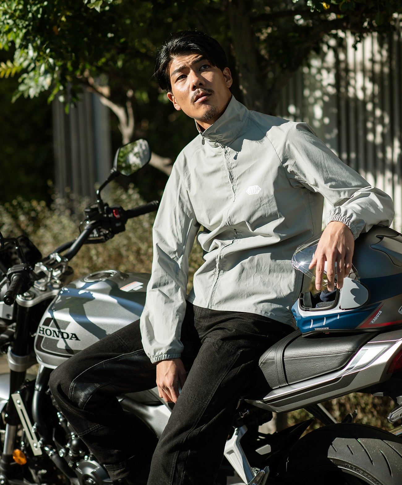 H185 B93 W72 サイズL 着用