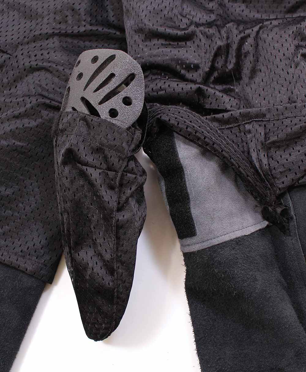 LEATHER CARGO / ブラック