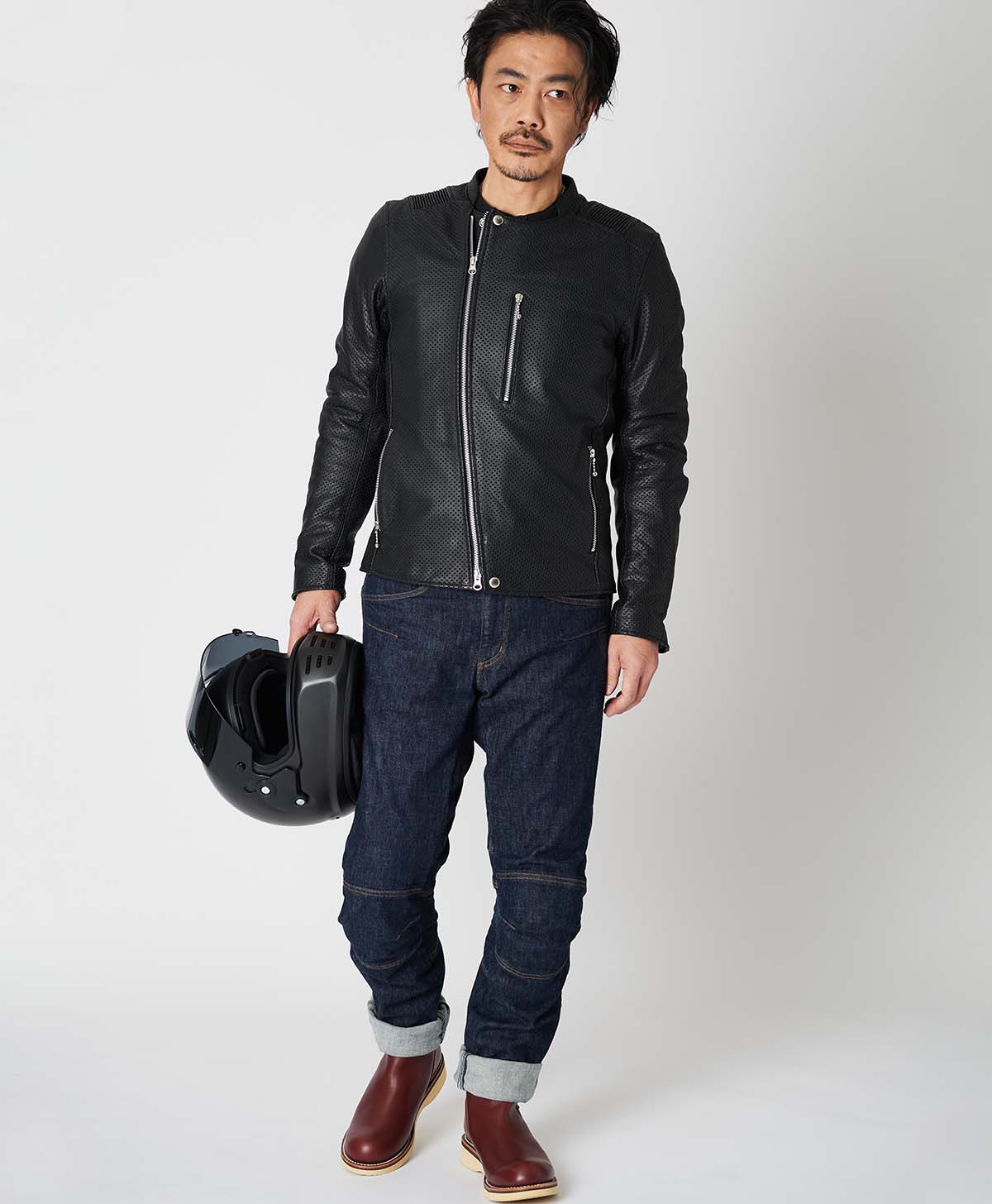 173cm 62kg サイズL Tシャツ着用