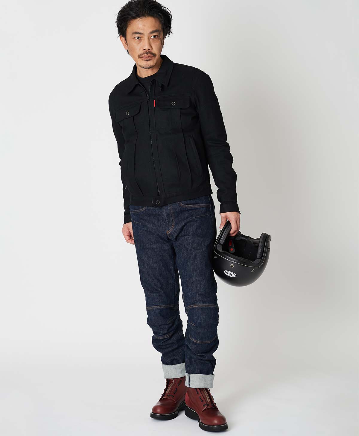 173cm 62kg サイズL Tシャツ着用