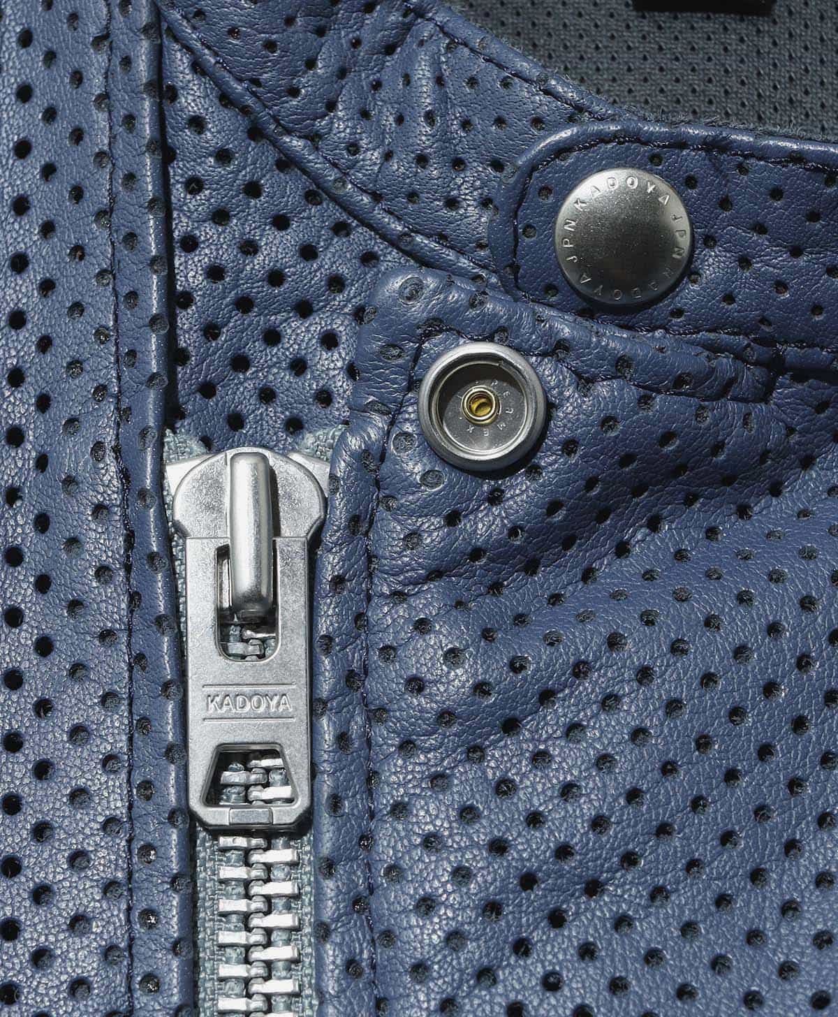 フロントファスナーにはKADOYAオリジナル引手を採用