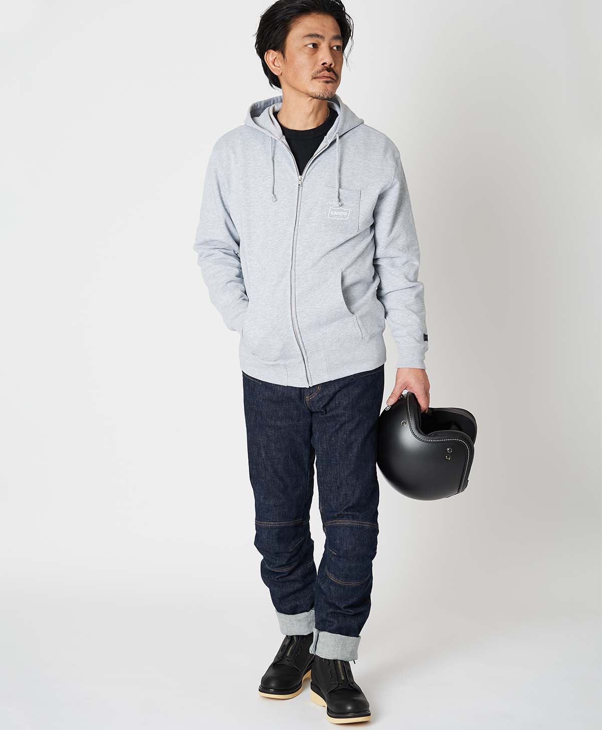 173cm 62kg サイズL Tシャツ着用
