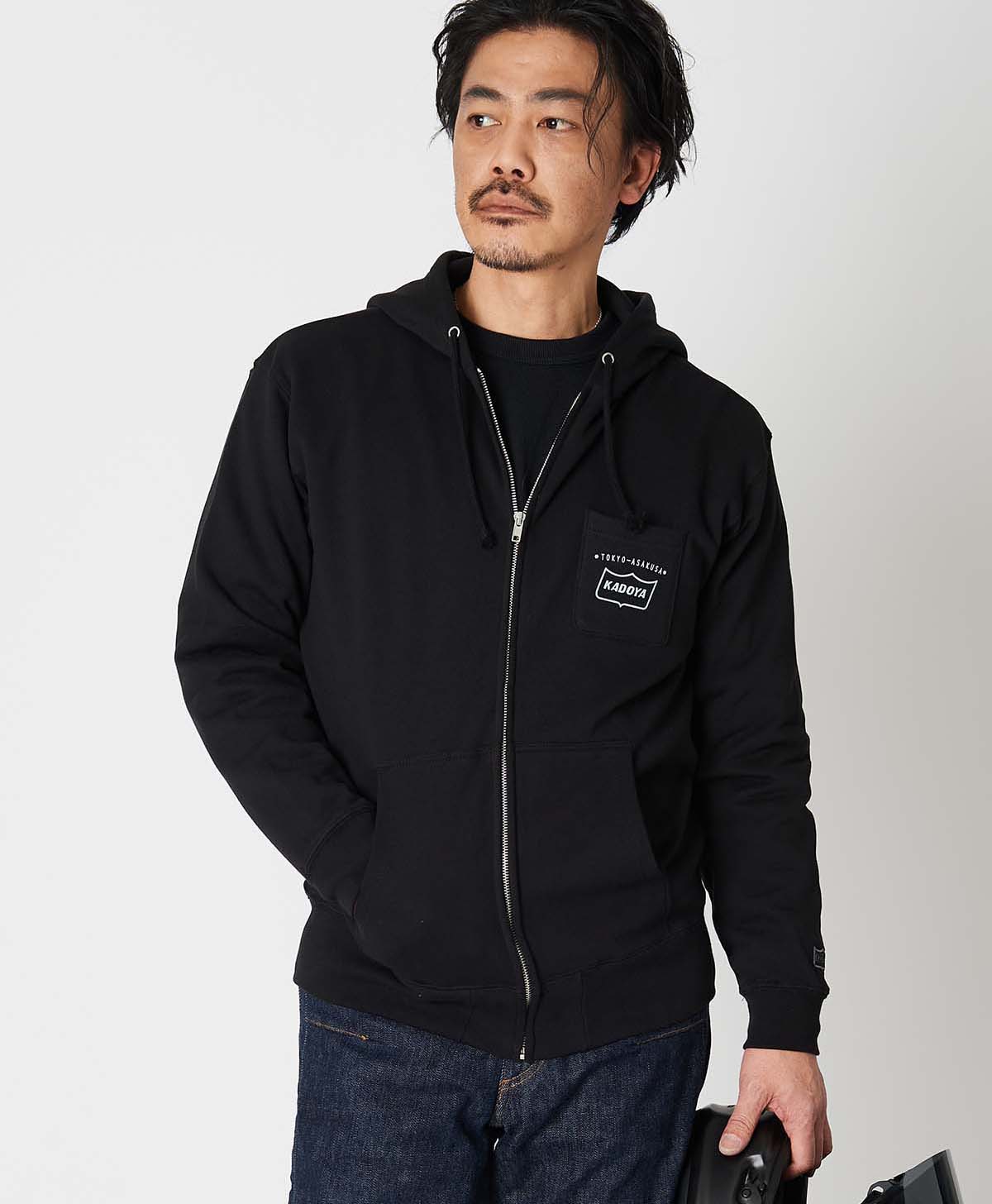 173cm 62kg サイズL Tシャツ着用