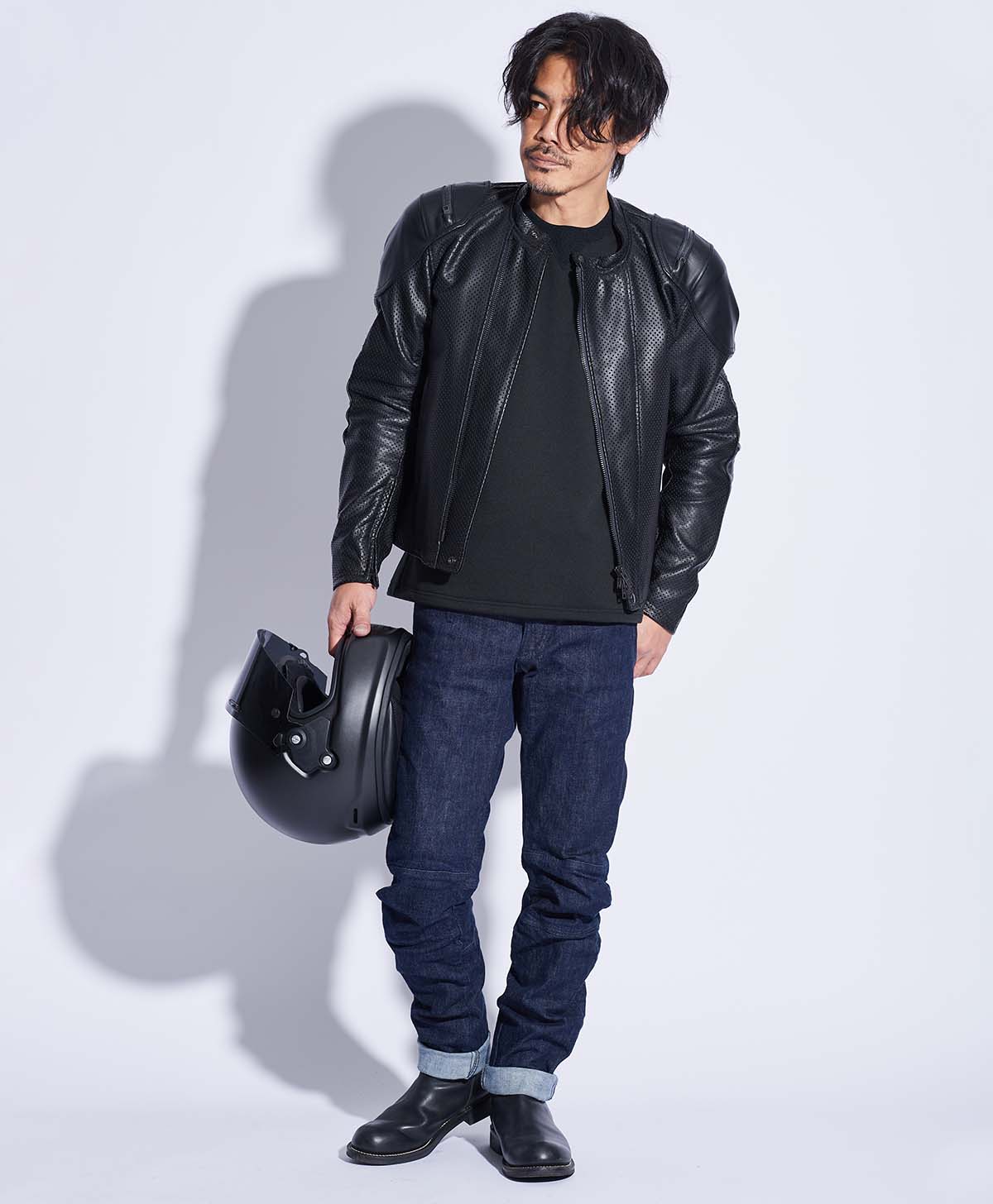 173cm 62kg サイズL Tシャツ着用